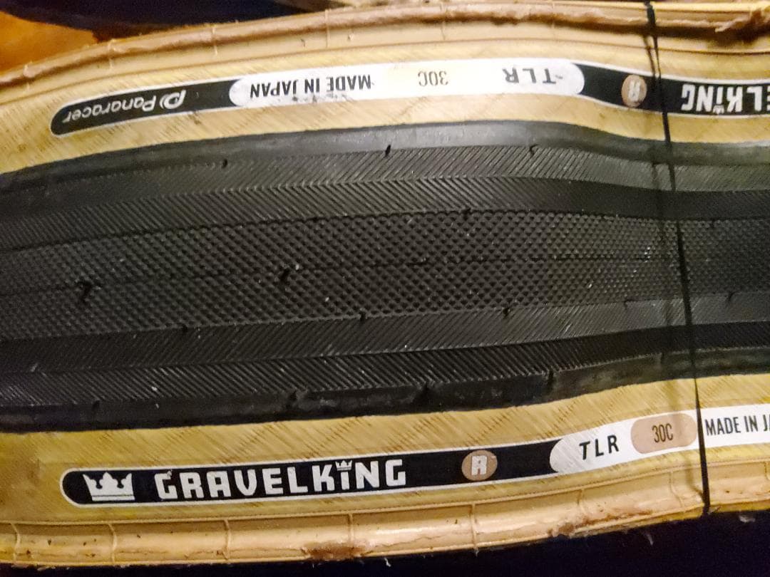 パーツ Gravelking 700 x 30c