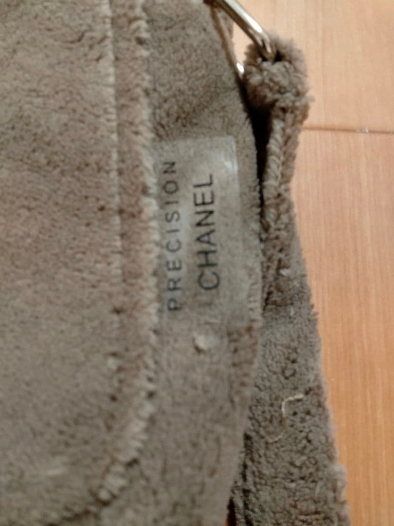 CHANEL　ノベルティ　プレシジョン　　シャネル　ショルダーバッグ