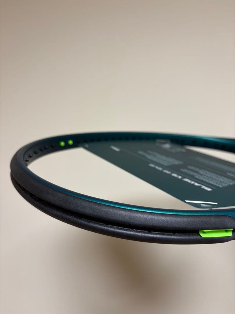 Wilson Blade 98インチ G2ラケットバック、ガット付