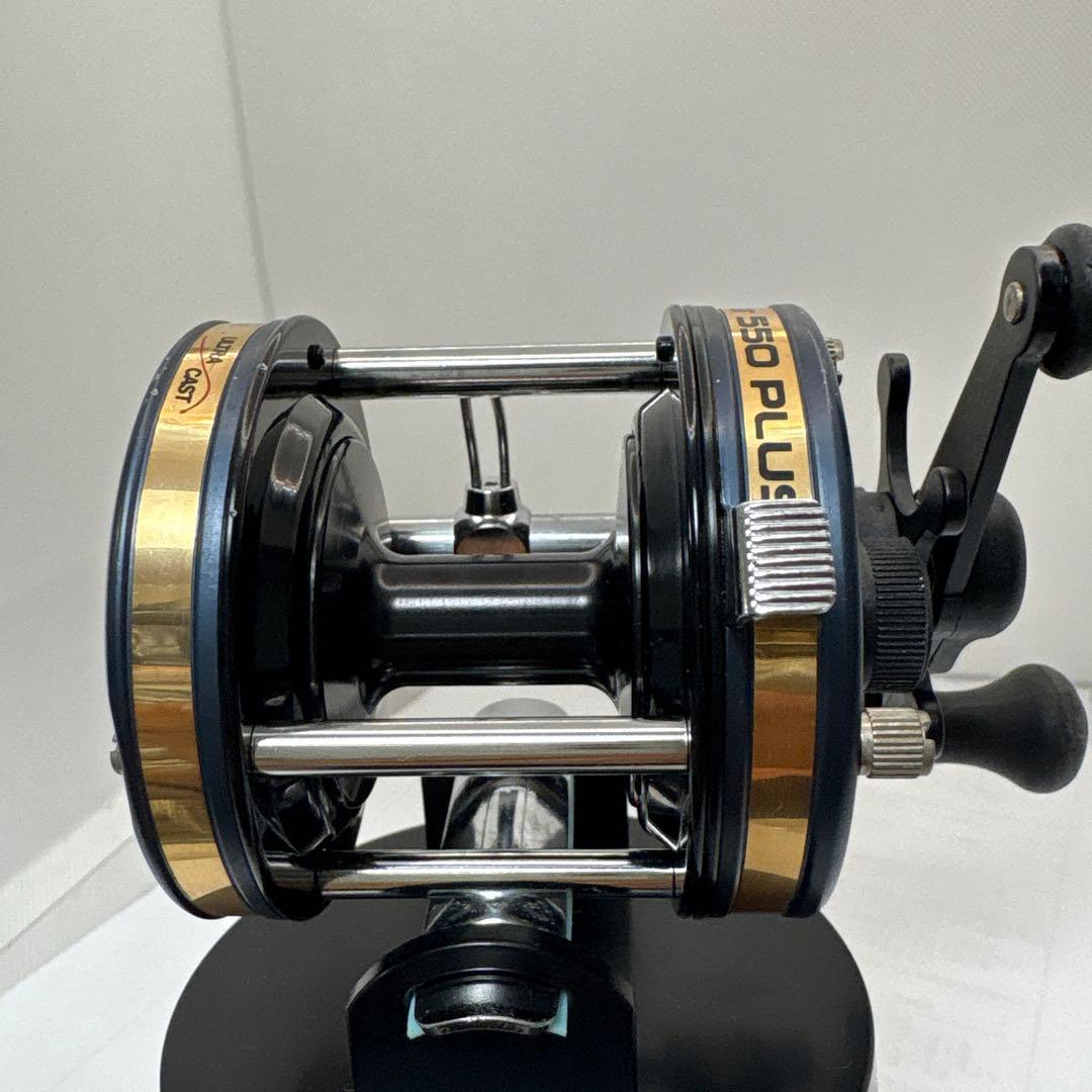 Abu Garcia Ambassadeur 550PLUSベイトリール