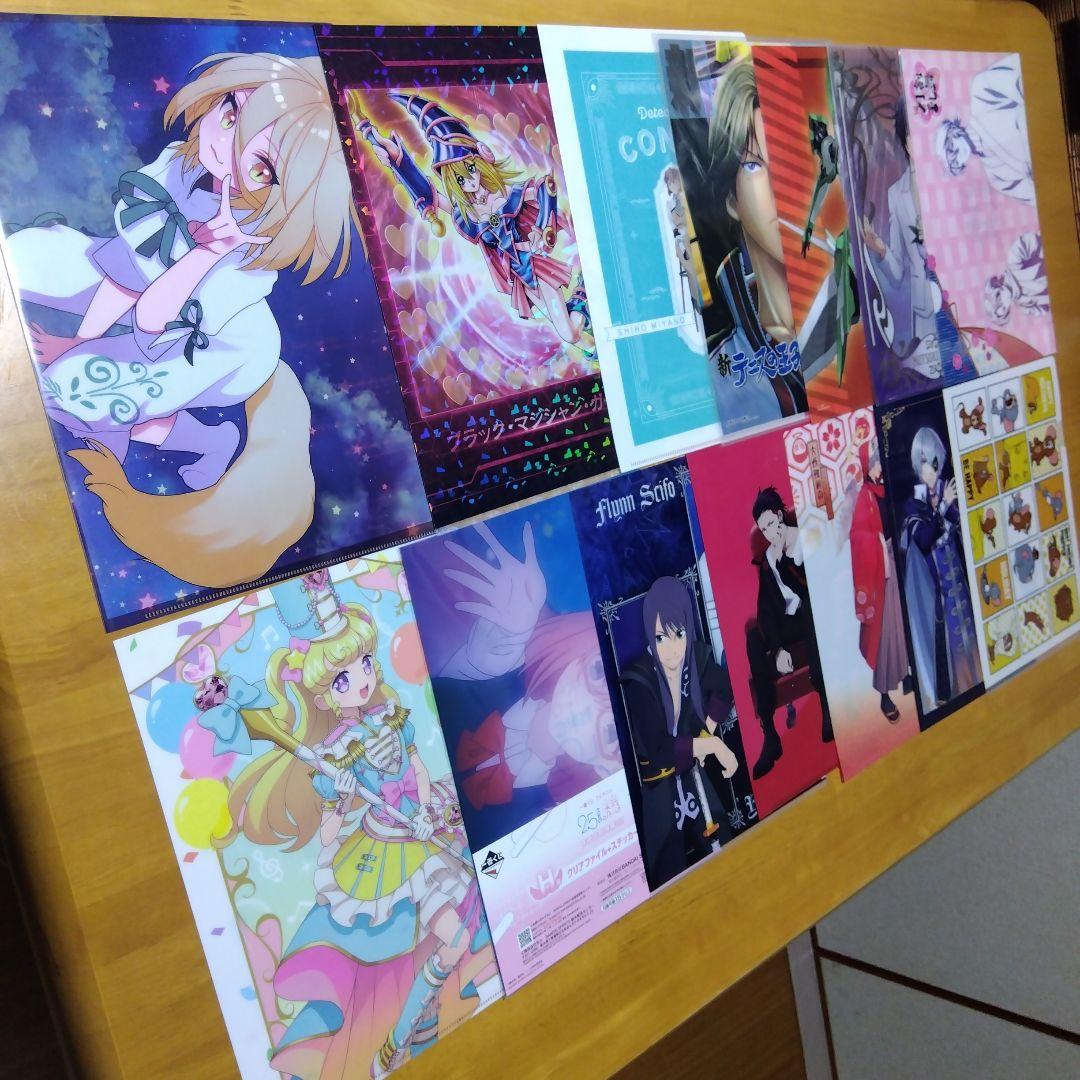 アニメ ノンジャンル 美少女系など　Ａ−４クリアファイル まとめ売り大量２５０枚