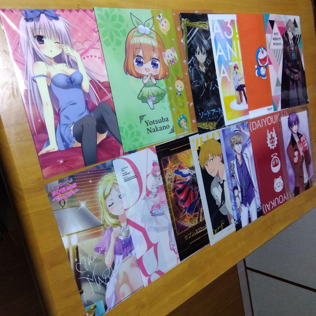アニメ ノンジャンル 美少女系など　Ａ−４クリアファイル まとめ売り大量２５０枚