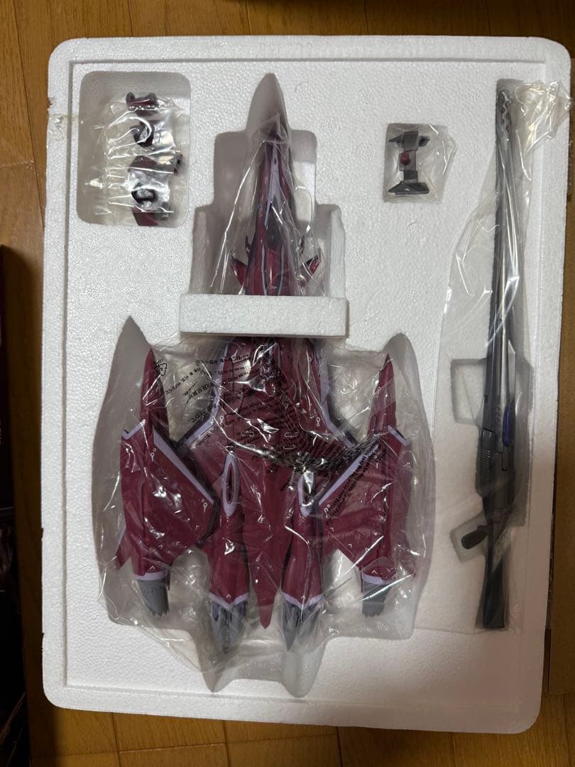 DX超合金 VF-27 ルシファーバルキリー マクロスF ブレラ