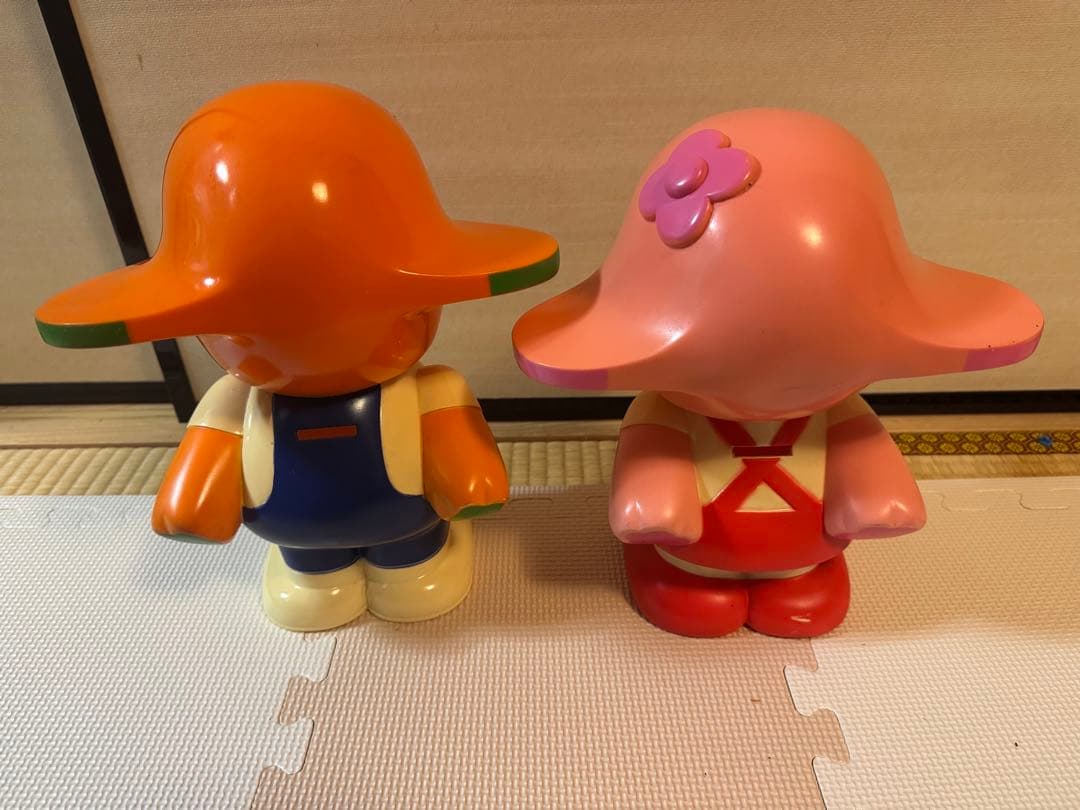 サトちゃん、サトコちゃん　貯金箱