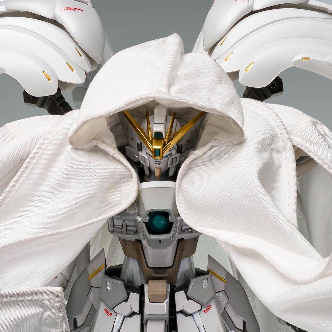 ウイングガンダムゼロ クロークドカスタム　新品未開封