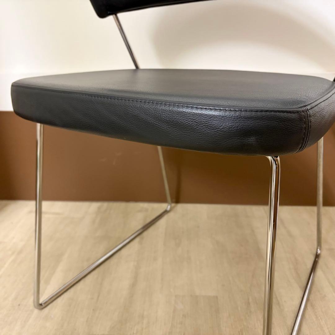 ②Calligaris カリガリス コヌビア ニューヨーク レザー チェア
