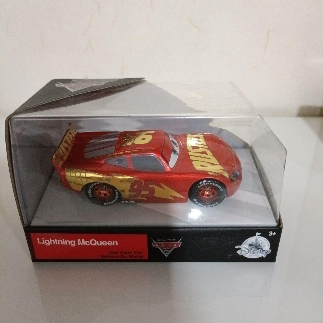【新品】マックイーン　ディズニーピクサー　カーズ ダイキャストカー　3台セット