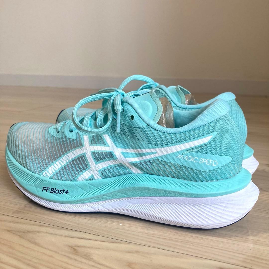 ✨定価16,500円／厚底／軽量✨asics MAGIC SPEED 3