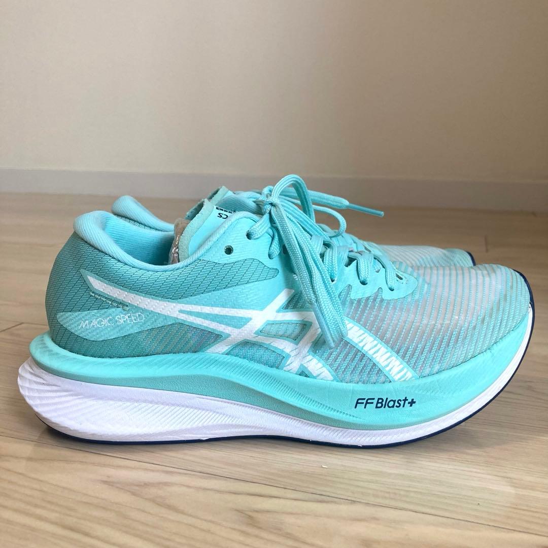 ✨定価16,500円／厚底／軽量✨asics MAGIC SPEED 3