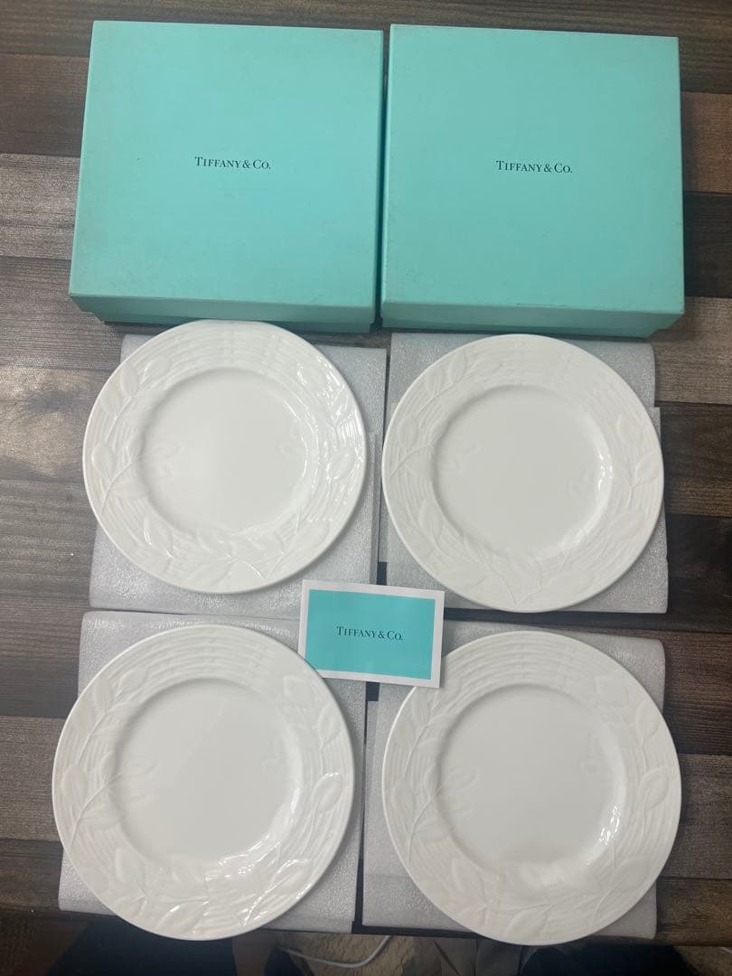 新品・未使用・長期自宅保管★Tiffany＆Co. ★ お皿4枚セット