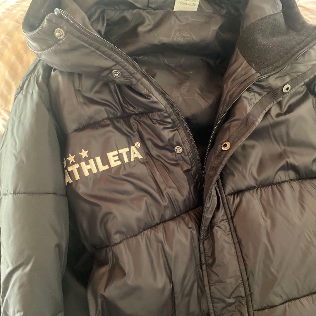 ATHLETA ブラックベンチコートフード付き