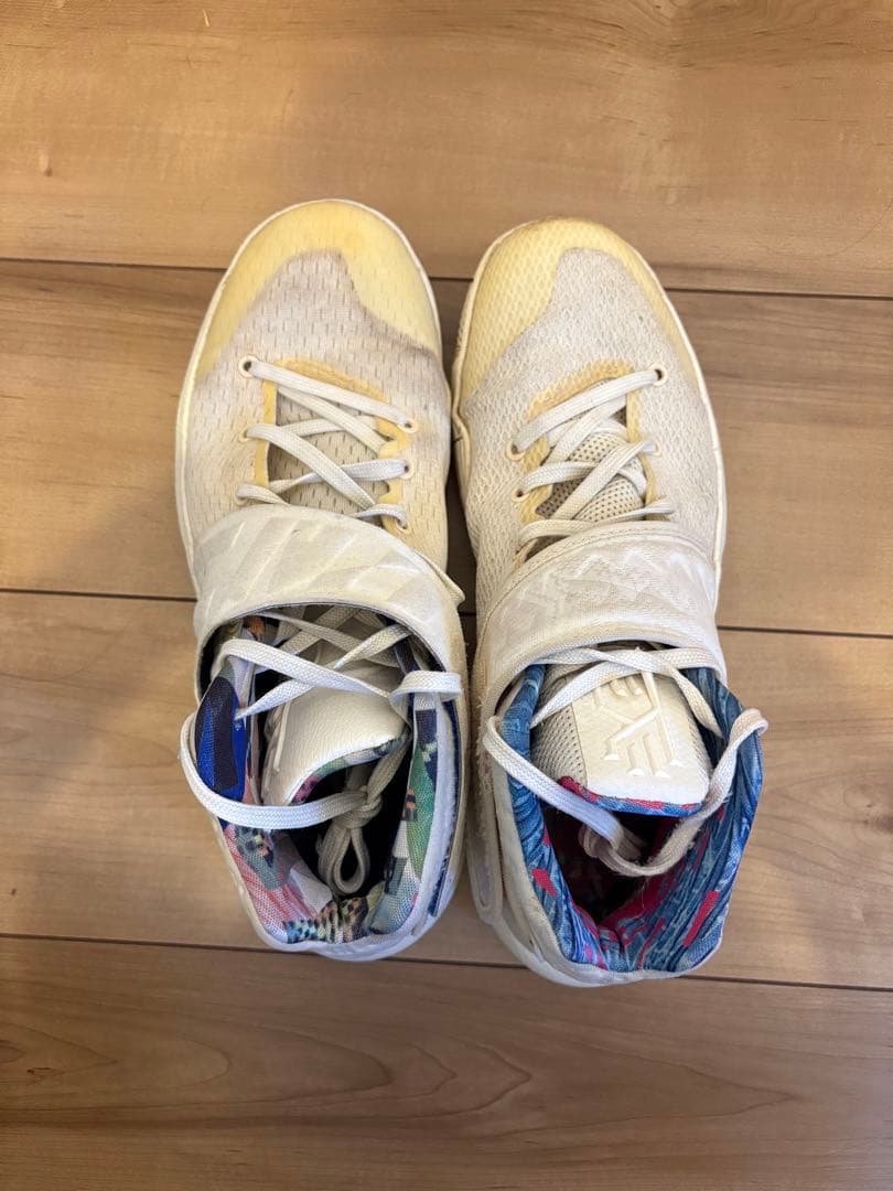 Nike Kyrie 2 What the ナイキ　カイリー2