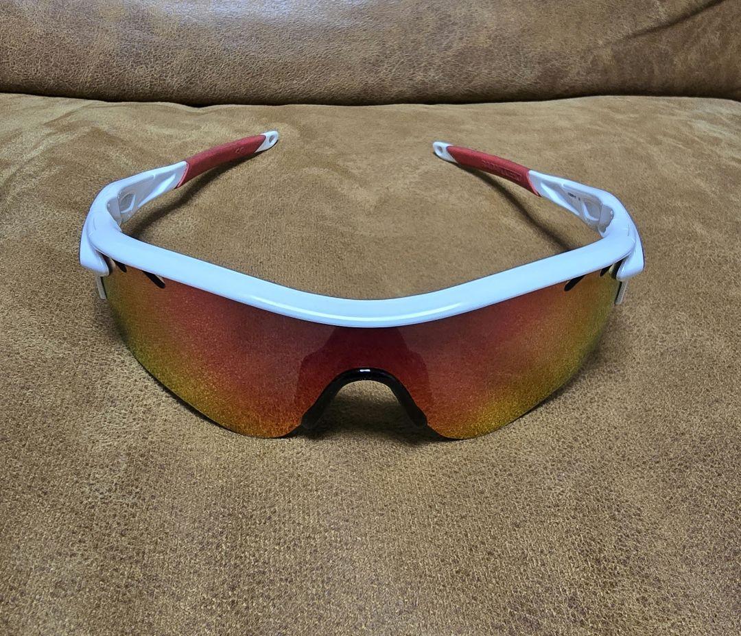 Oakley Radar ホワイト/レッド