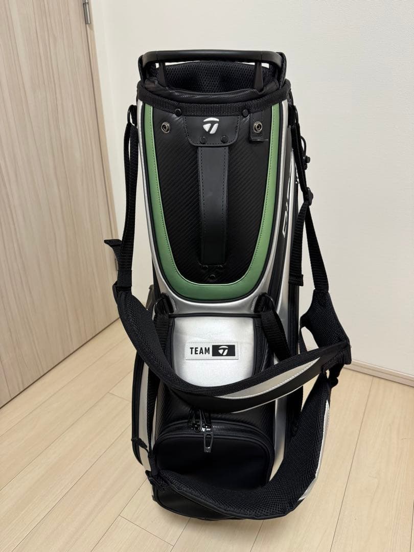 TaylorMade QI35キャディバッグ