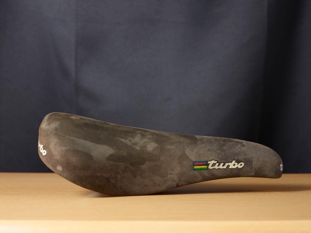 selleITALIA　turbo 　サドル　MADE IN ITALY