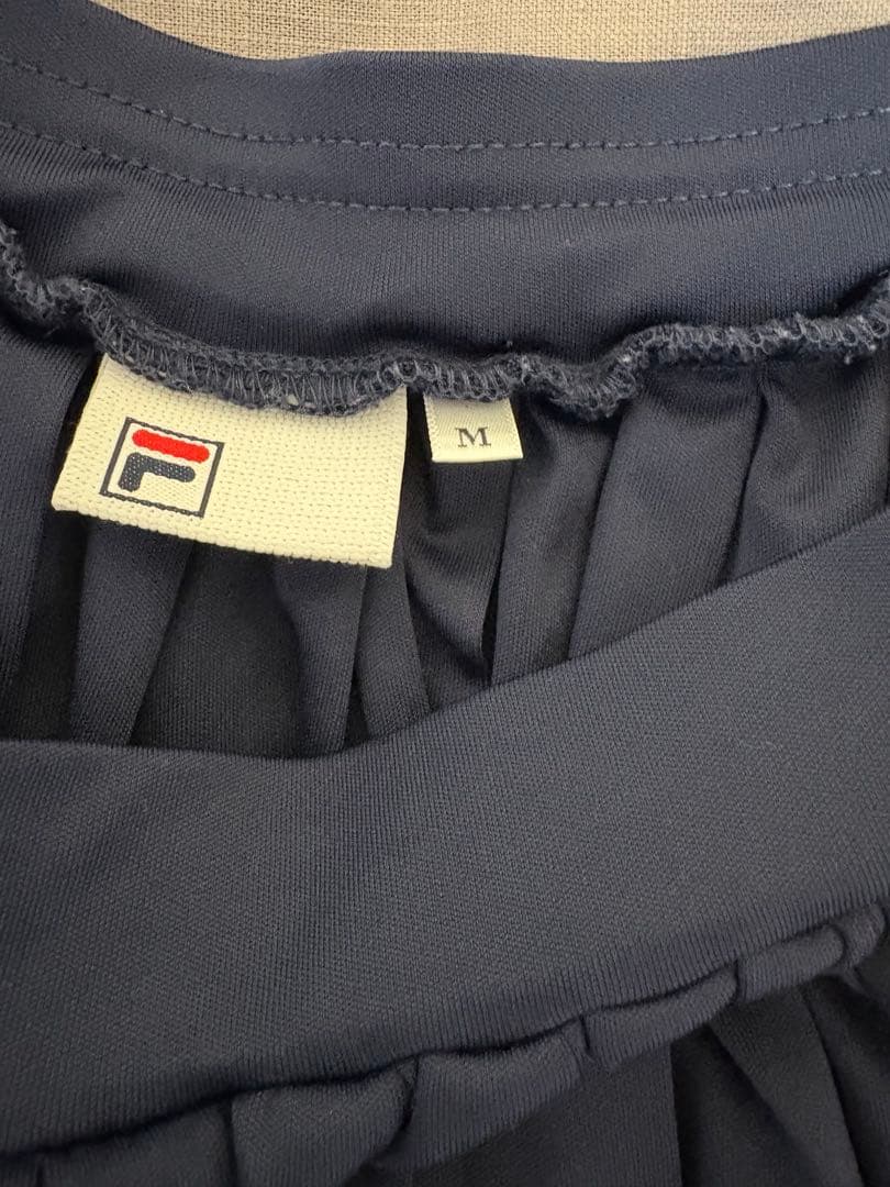 FILA テニスウェア M ネイビー　プリーツスコート上下セット