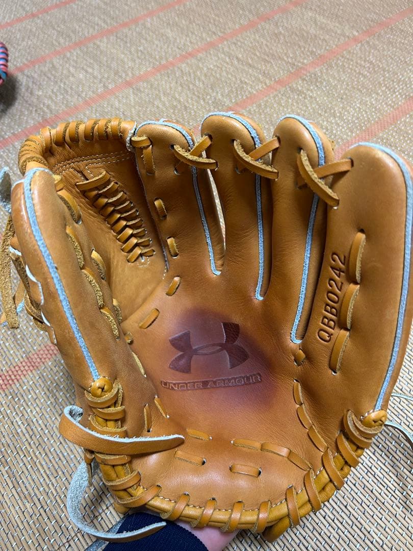 Under Armour 軟式グローブ QBB0242 金子千尋モデル