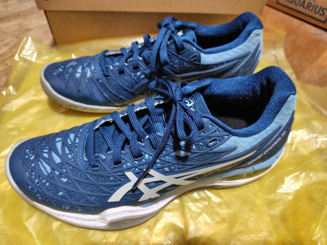 asics バドミントンシューズ 美品　レディース ネイビー