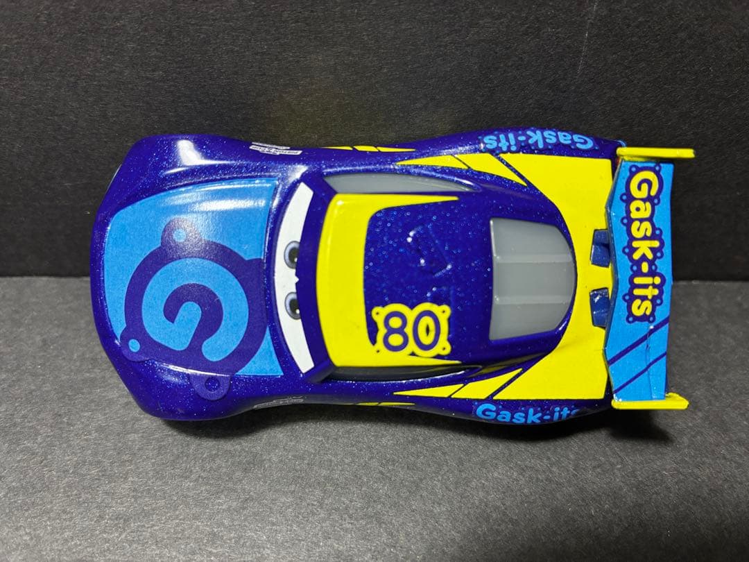 Dan Carcia 80 made in China カーズ　ミニカー