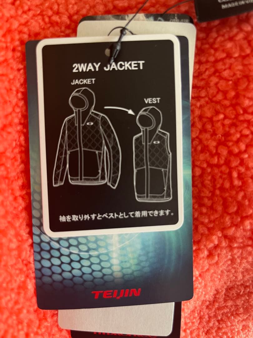 【新品・格安半額以下】オークリーゴルフ　ジャケット