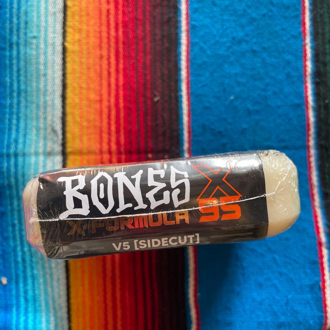 BONES P-ROD 54mm X-FORMULA 95A ボーンズウィール