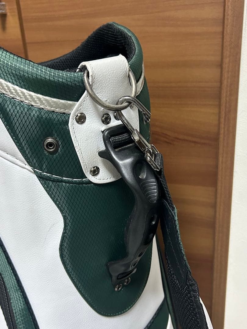 【TaylorMade】ゴルフキャディバッグ