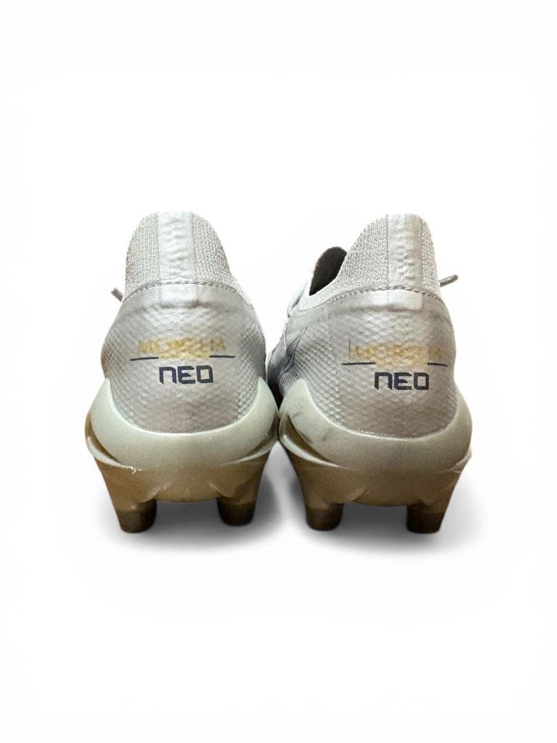 Mizuno Morelia NEO 4βエリートシルバー スパイク　限定色