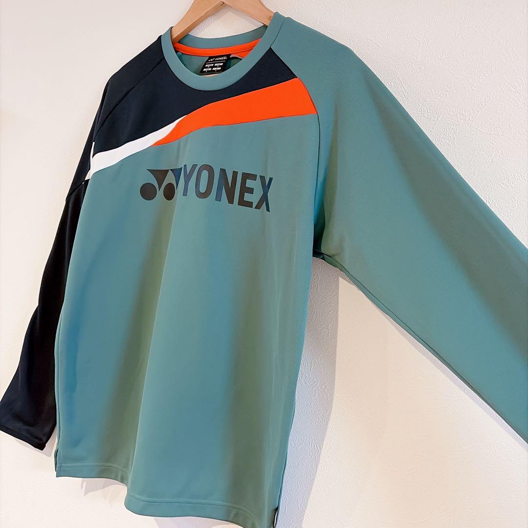美品　YONEX ライトトレーナー完売品