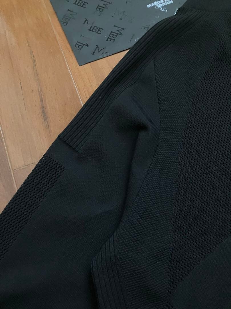 ⭐️美品⭐️マスターバニー　テックニットブルゾン　モックネック　黒