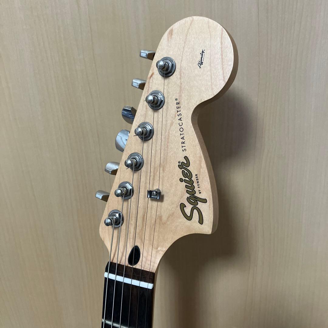 Squier Affinity Stratocaster ブラック