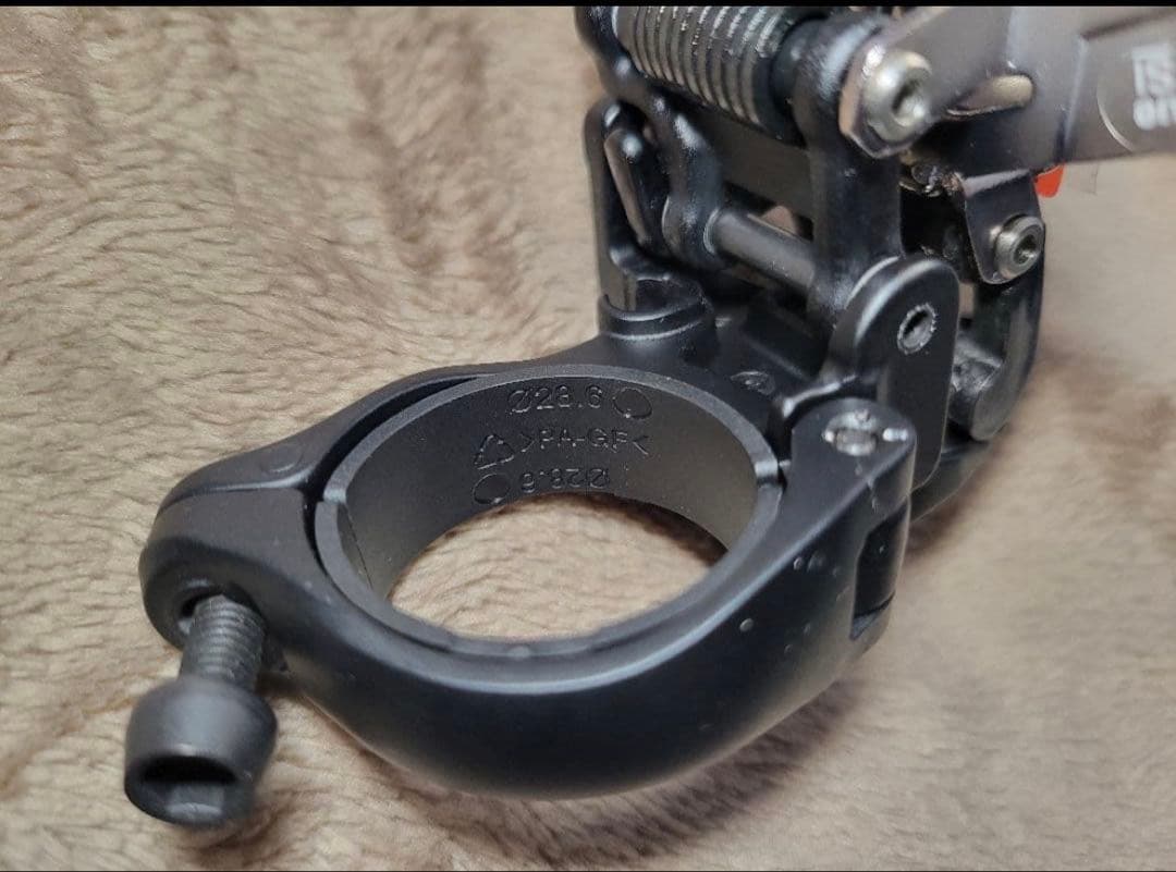 Shimano FD-R9100 バンド式 28.6/31.8mm 未使用品