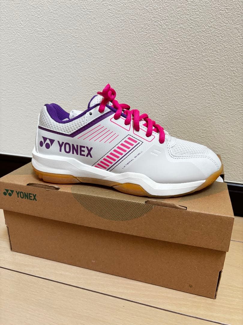 YONEX バドミントンシューズ 22.0
