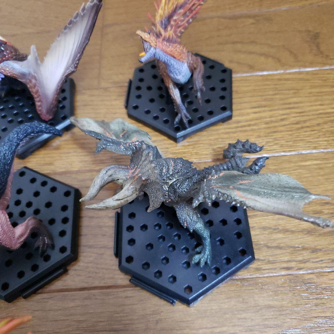 モンスターハンター　モンハン　フィギュア　　まとめ売り　18体セット