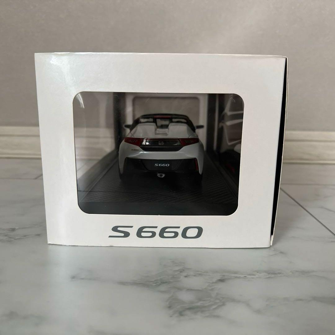 Honda S660α 1/18 HJ1803BW