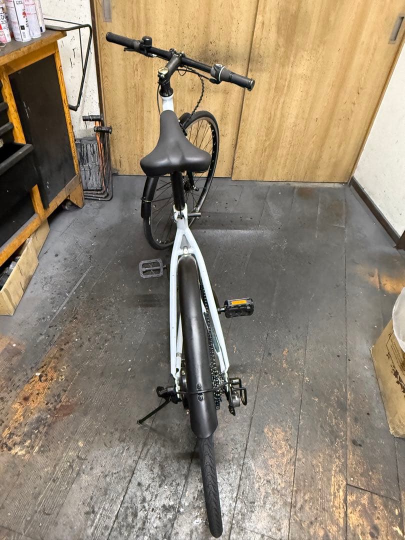 中古車　クロスバイク　LEDオートライト　6段変速　700C　美品