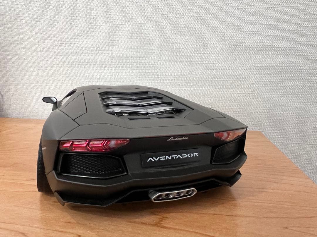 Lamborghini Aventador LP700-4 カスタム1/18