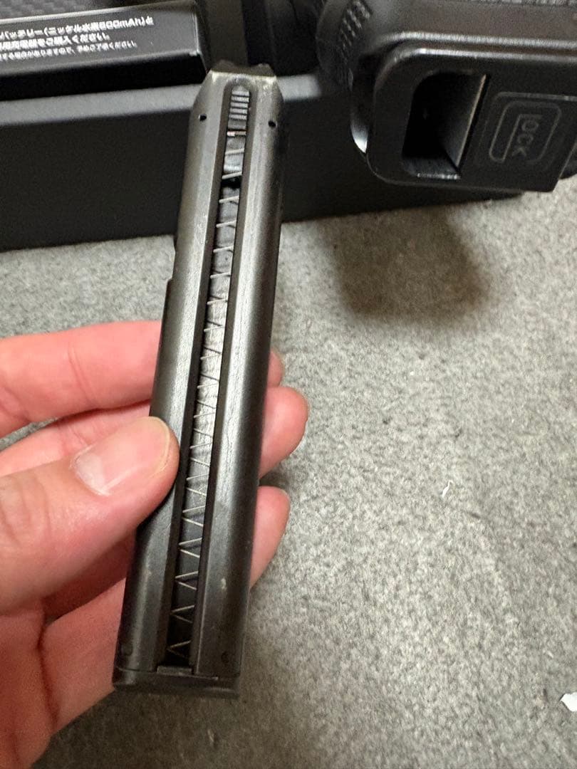 a*e様 東京マルイ　GLOCK 18C 電動ガン