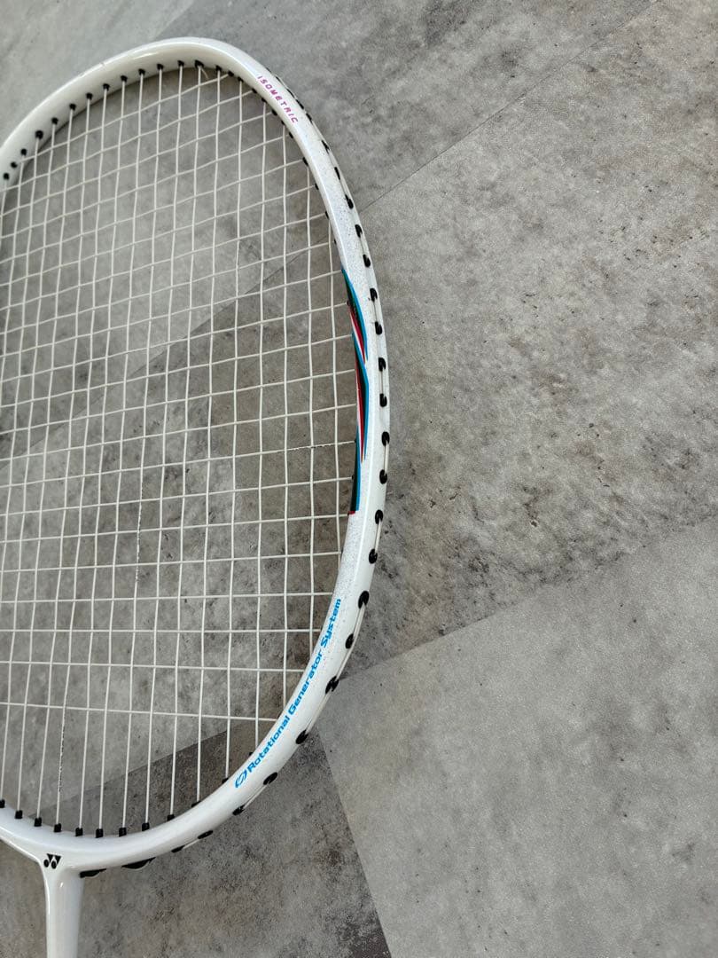 YONEX ASTROX33 アストロクス33 バドミントンラケット　5UG5