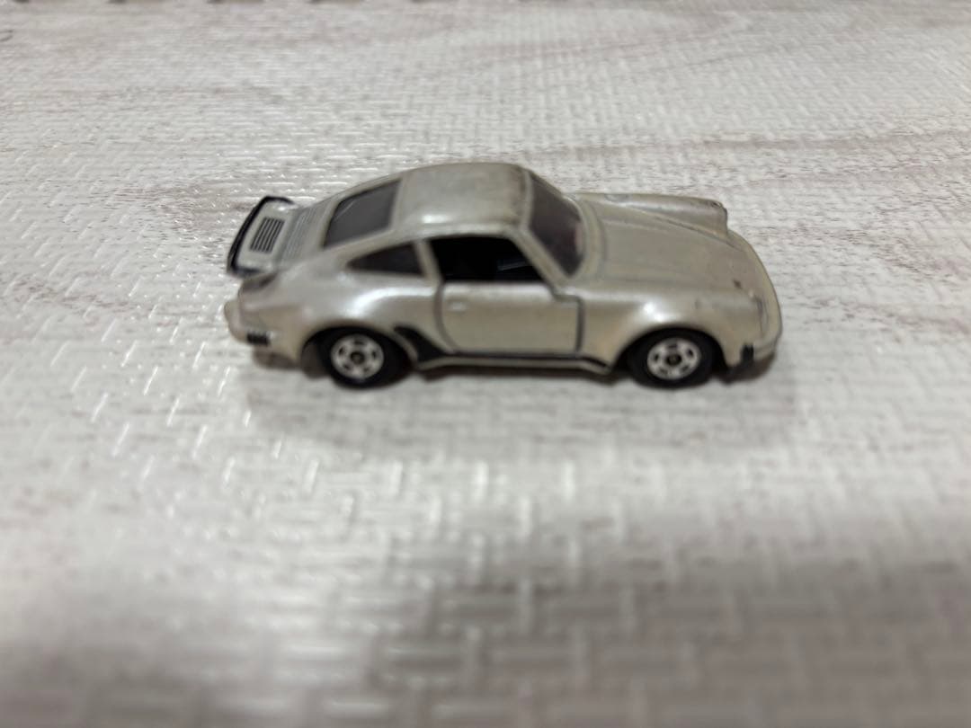 旧トミカ　外国車　ポルシェ930ターボ　日本製 T-28 SCALE1/61