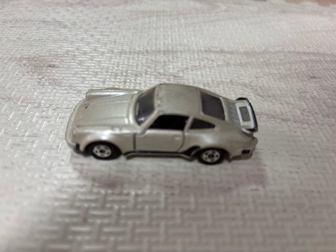 旧トミカ　外国車　ポルシェ930ターボ　日本製 T-28 SCALE1/61