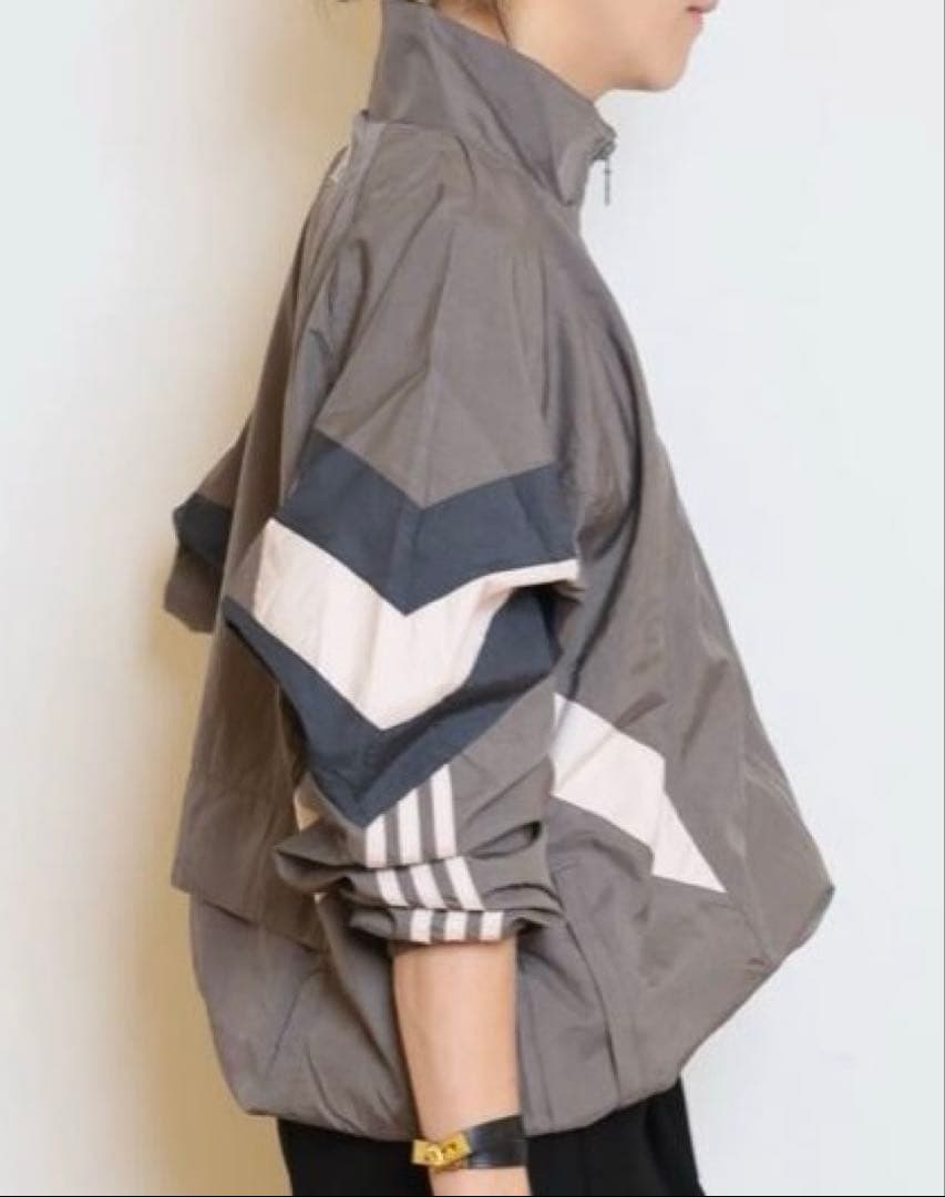 adidas レアル・マドリード　トラックジャケット