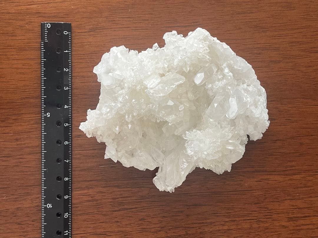 マカルー産　水晶