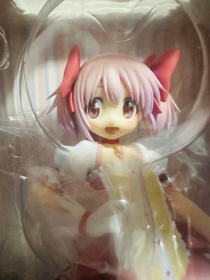 (新品未開封)環いろは (開封美品)鹿目まどか1/8スケールフィギュア【特典付】