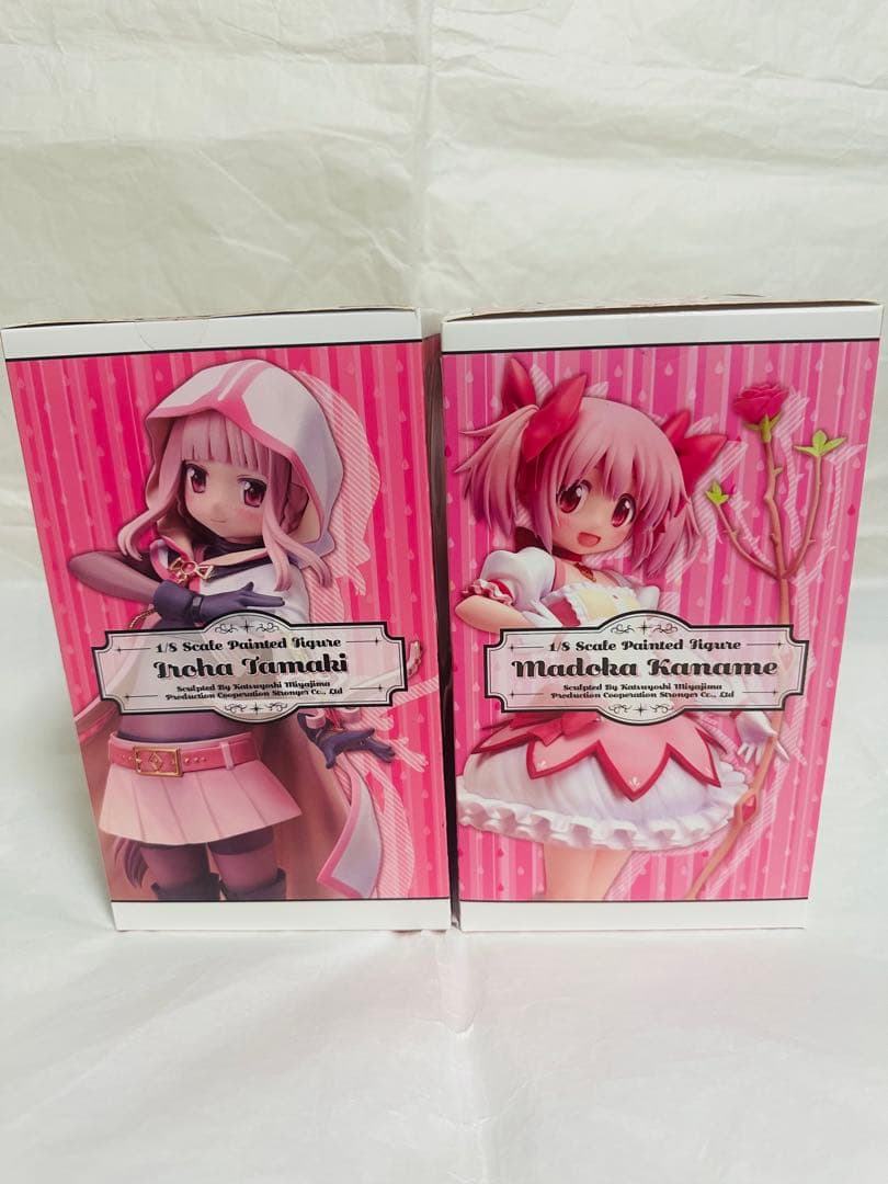 (新品未開封)環いろは (開封美品)鹿目まどか1/8スケールフィギュア【特典付】