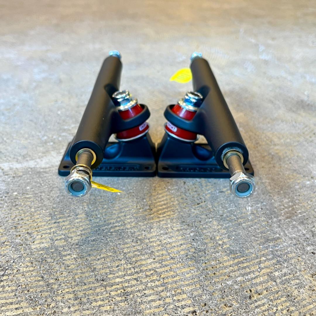 新品 INDEPENDENT 復刻 STAGE 4 TRUCK 215 インディ