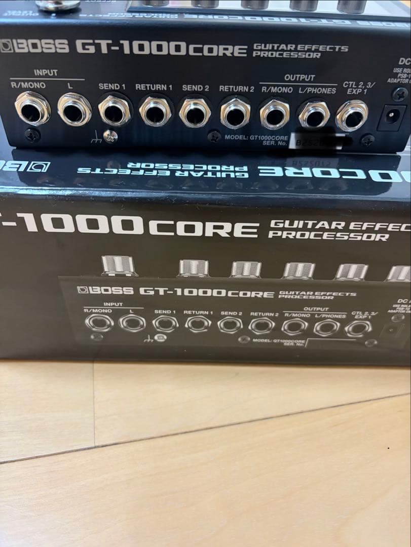 BOSS GT-1000CORE ギターエフェクター　8の日に多少値下げします。
