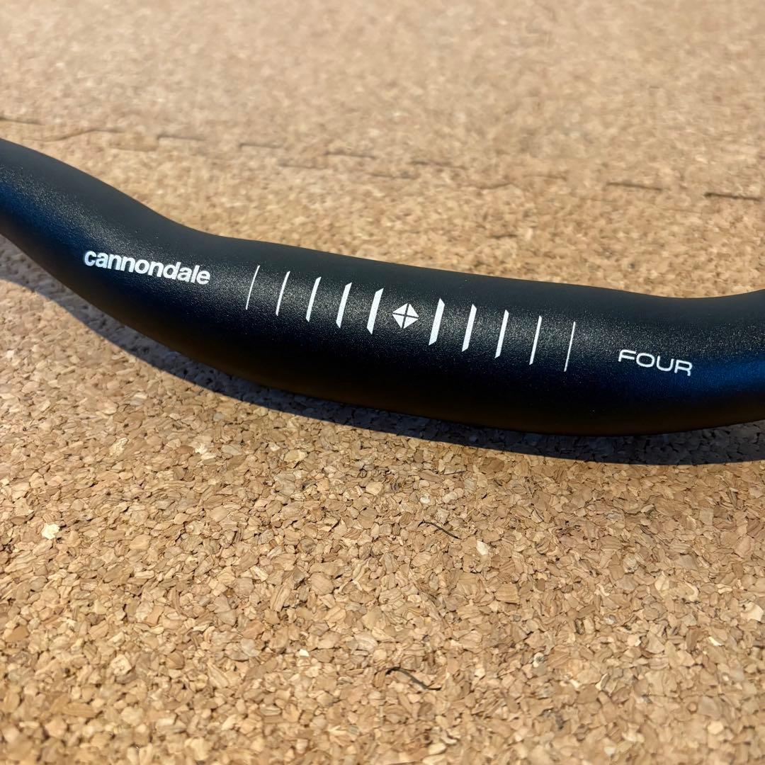 【美品】Cannondale Quick4 ハンドル グリップ付き