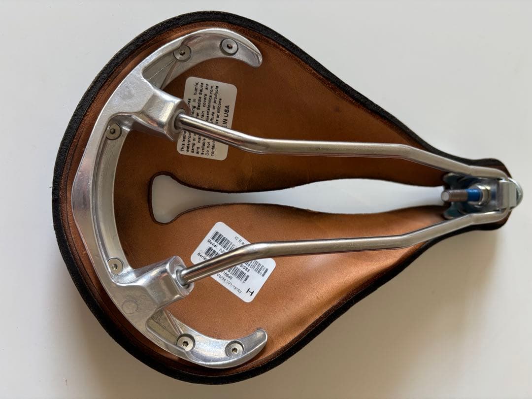 selle anatomica レザーサドル
