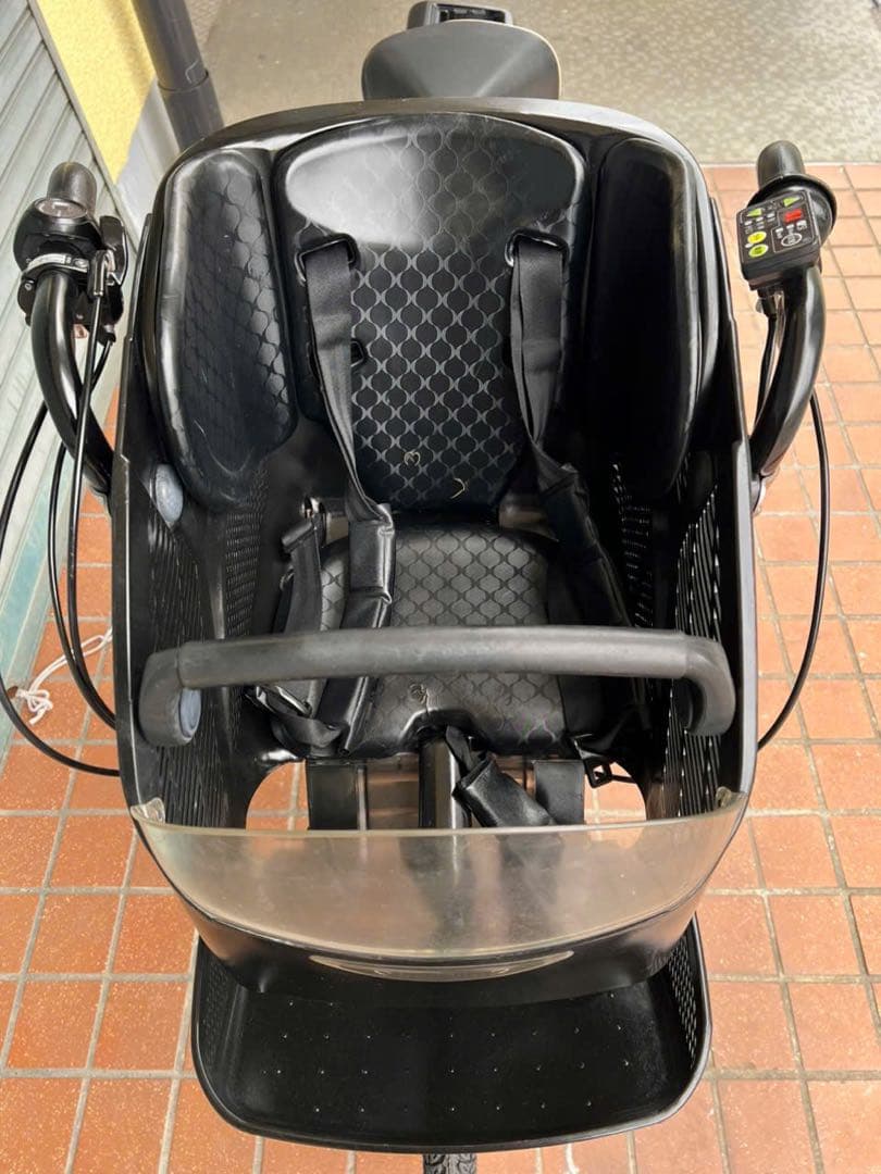 関西限定 子供乗せ電動アシスト自転車ブリヂストン 前のチャイルドシート付き