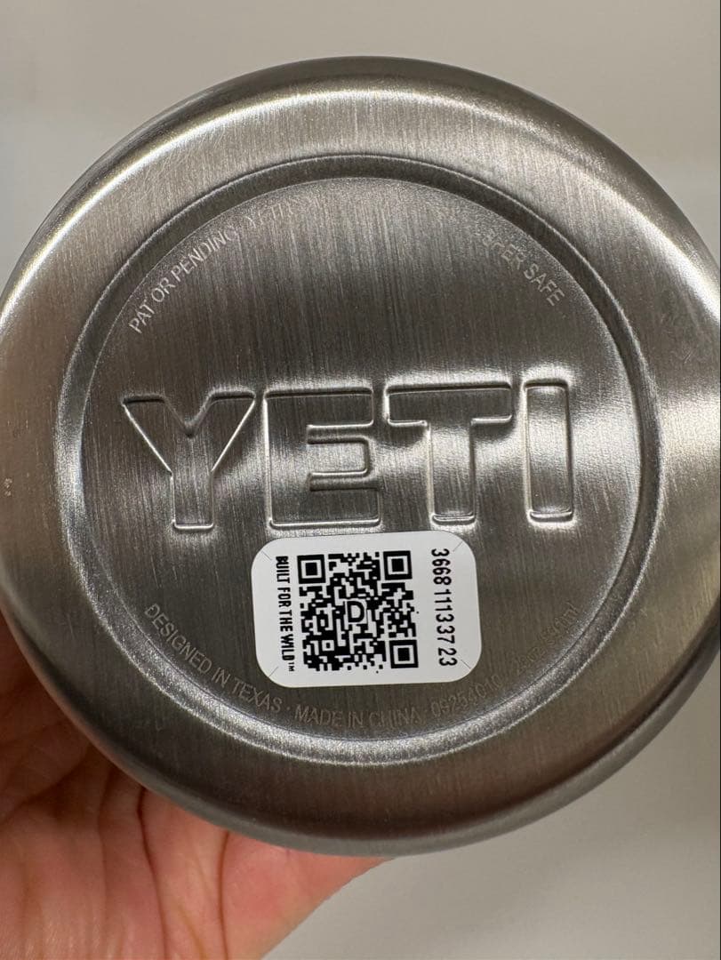 【新品未使用】人気サイズYeti 20oz(591ml) トラベルマグ ネイビー